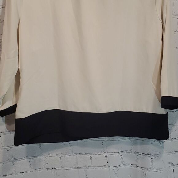 Talbots white and navy quarter sleeve blouse NWT - Picture 9 of 9